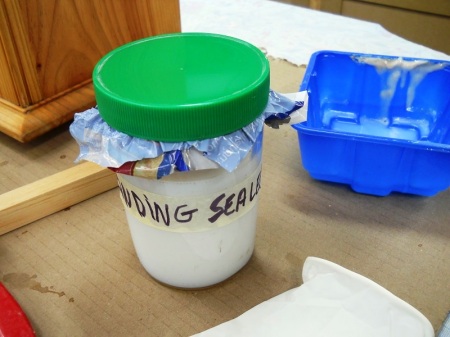 Sealing Finish Jars / Sceller les pots de finition